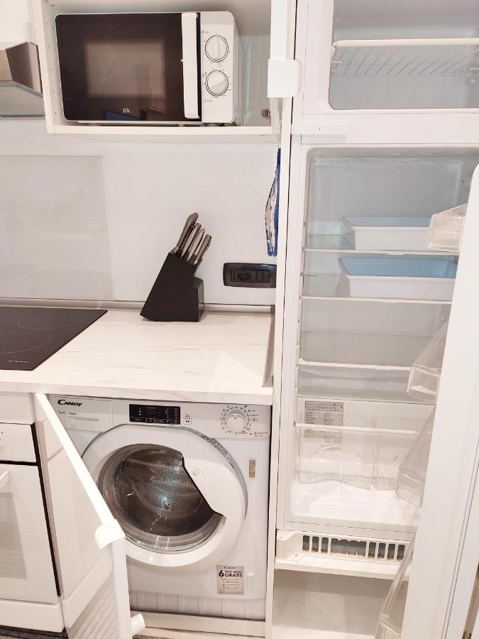 Holiday House Savona Bagian luar foto